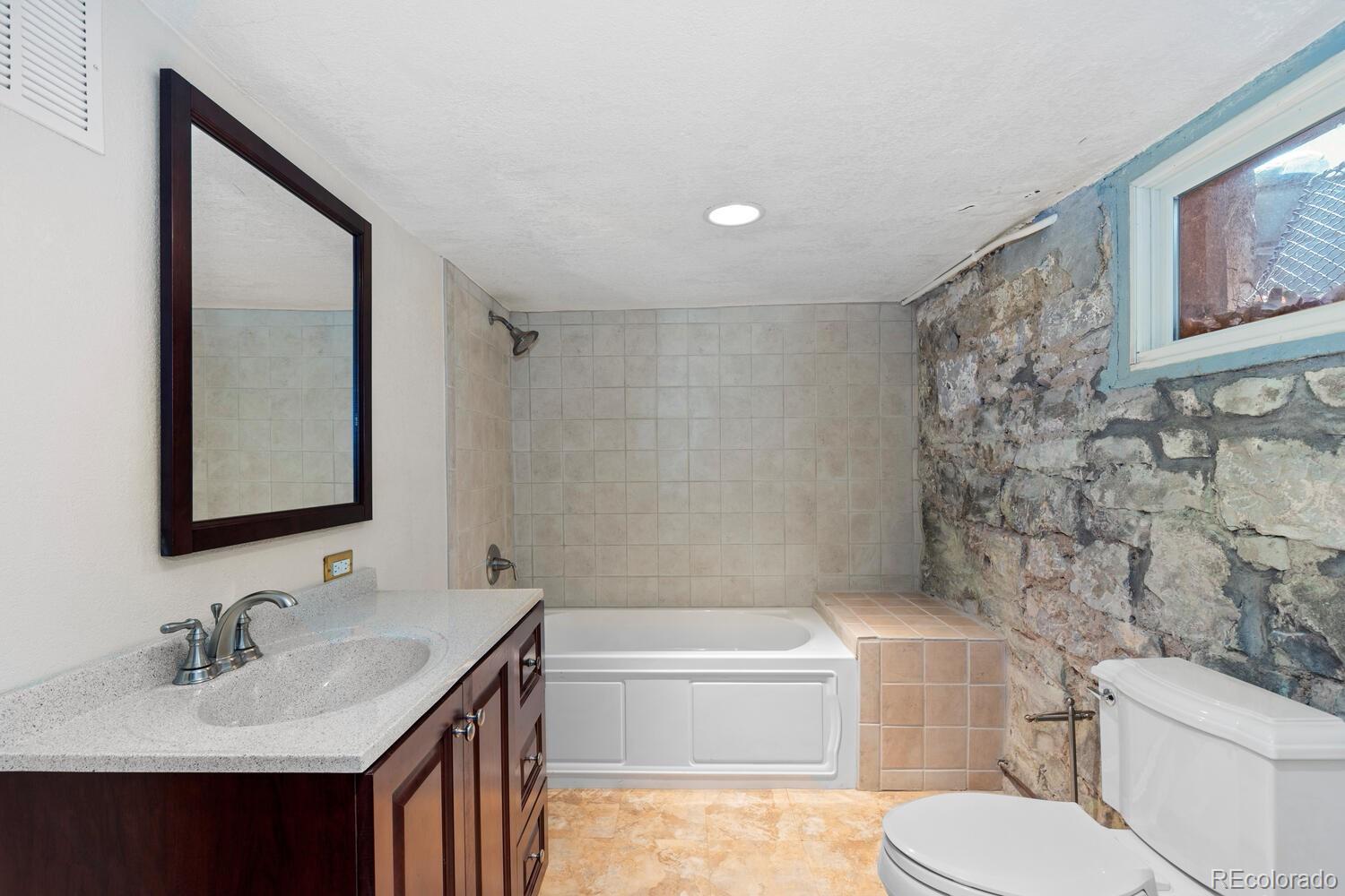 1650 N Pennsylvania Street