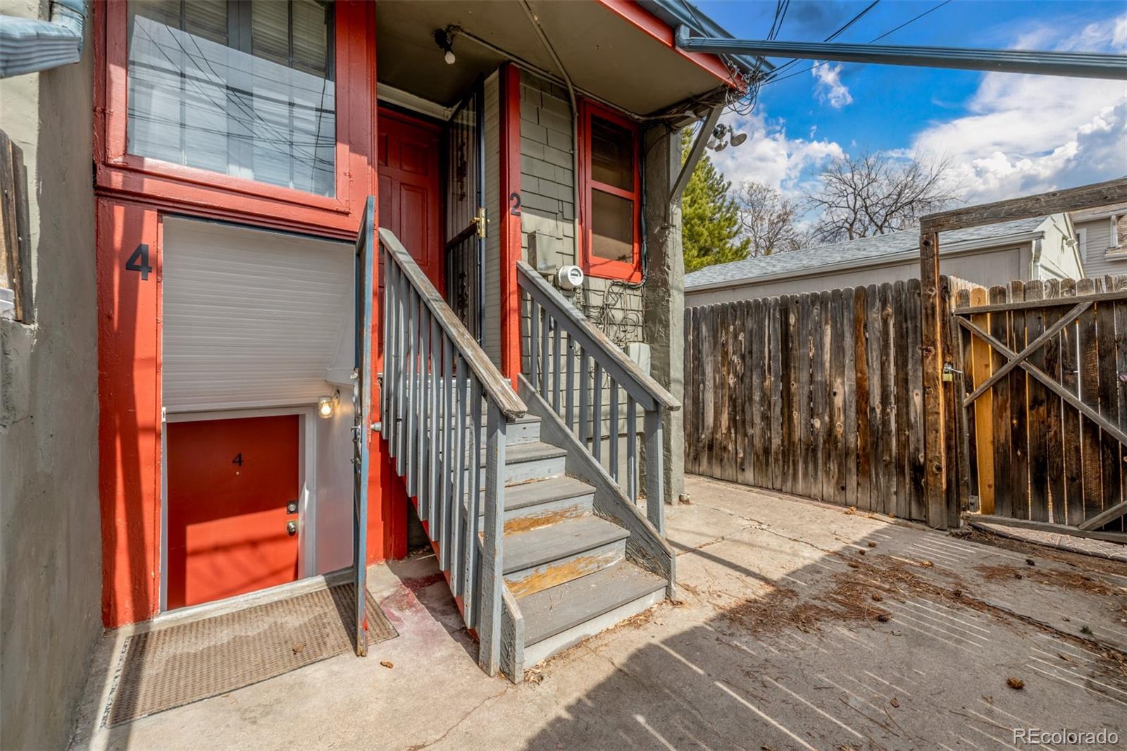 172 W Maple Avenue
