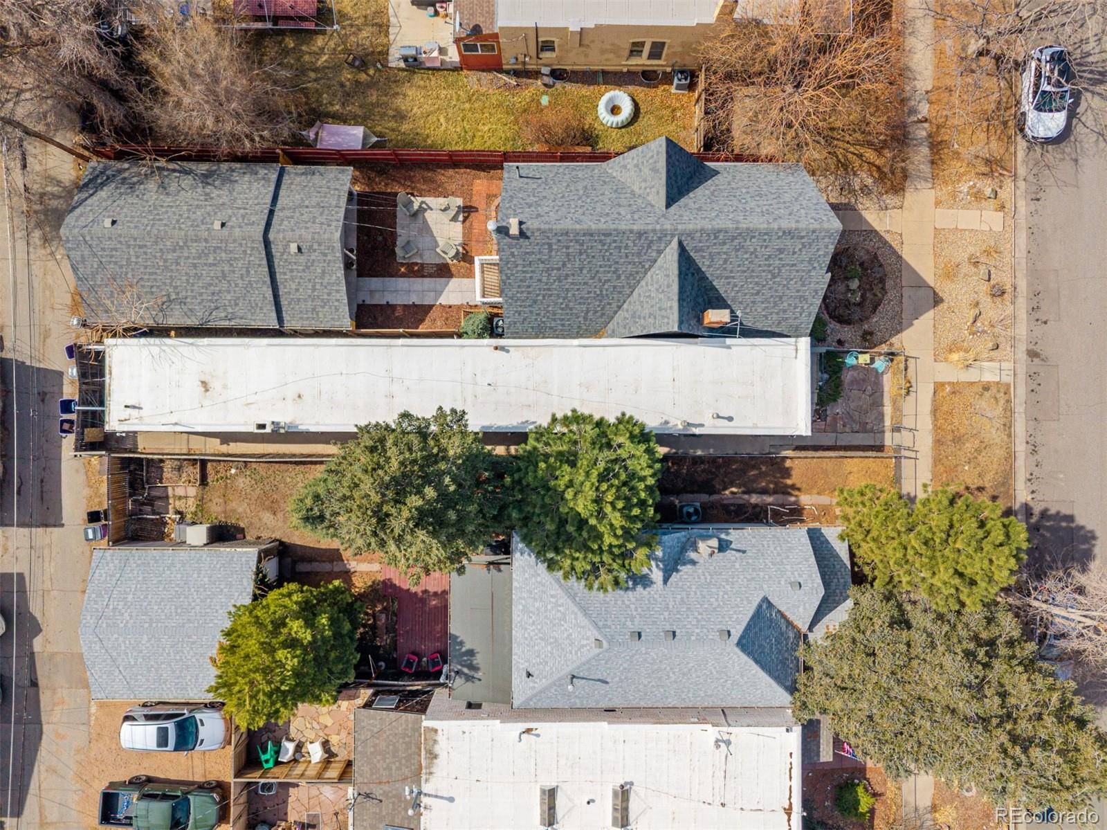172 W Maple Avenue