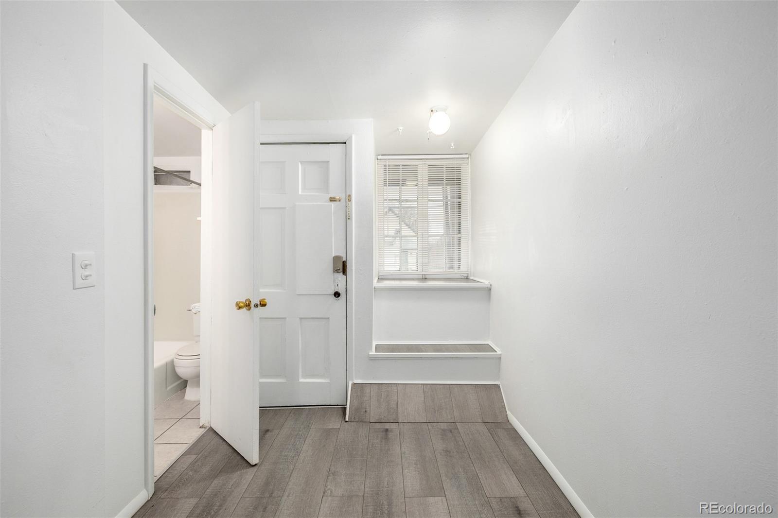 172 W Maple Avenue