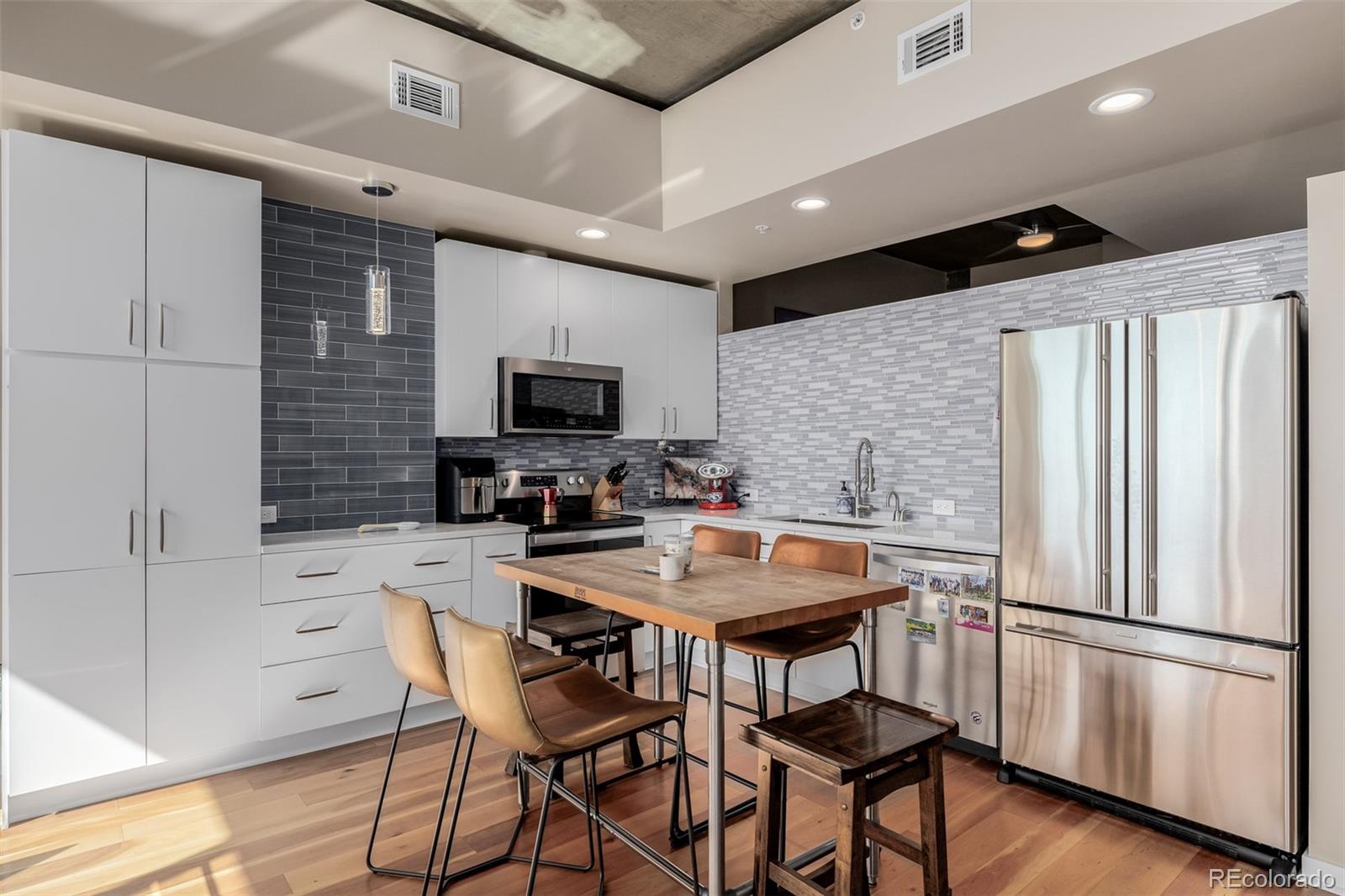 1700 Bassett Street Unit: 513