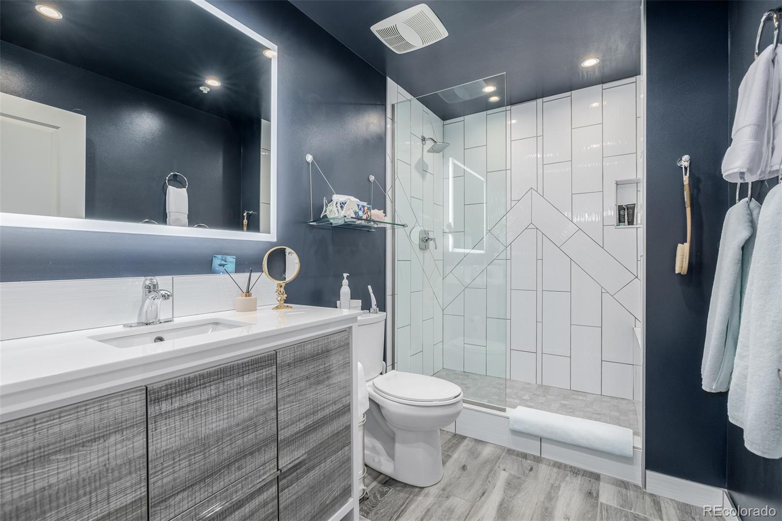 1700 Bassett Street Unit: 513