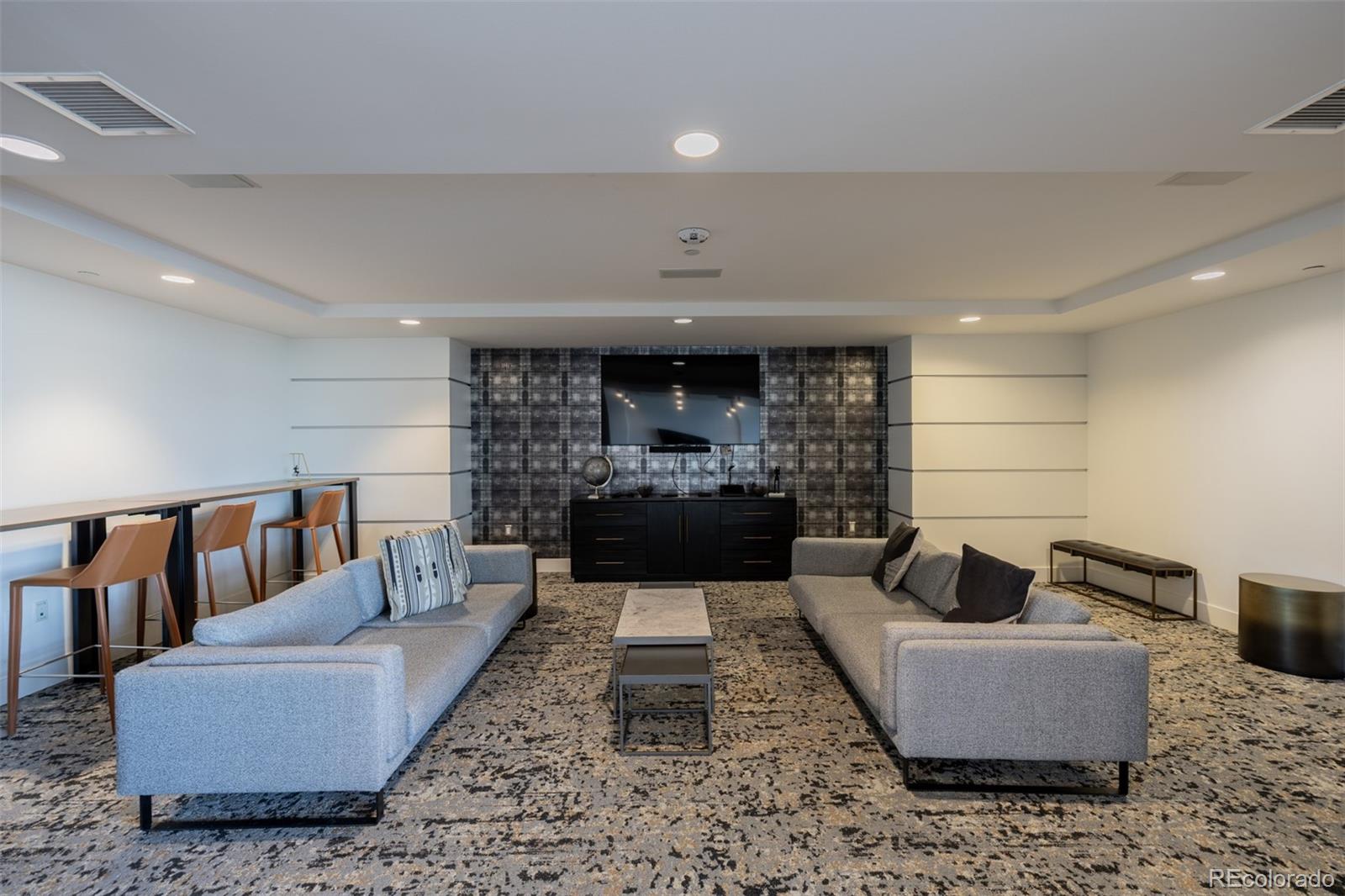 1700 Bassett Street Unit: 513
