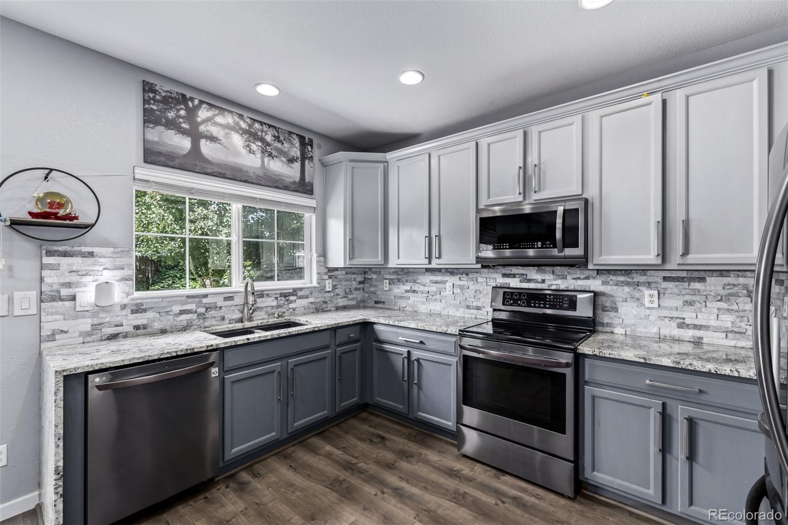 1273 N Heritage Avenue