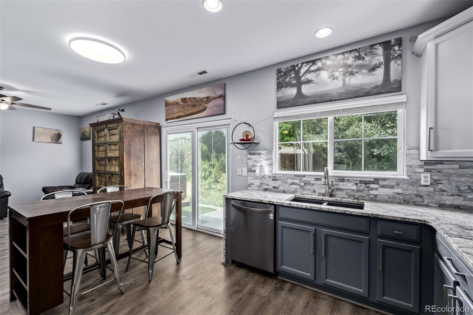 1273 N Heritage Avenue