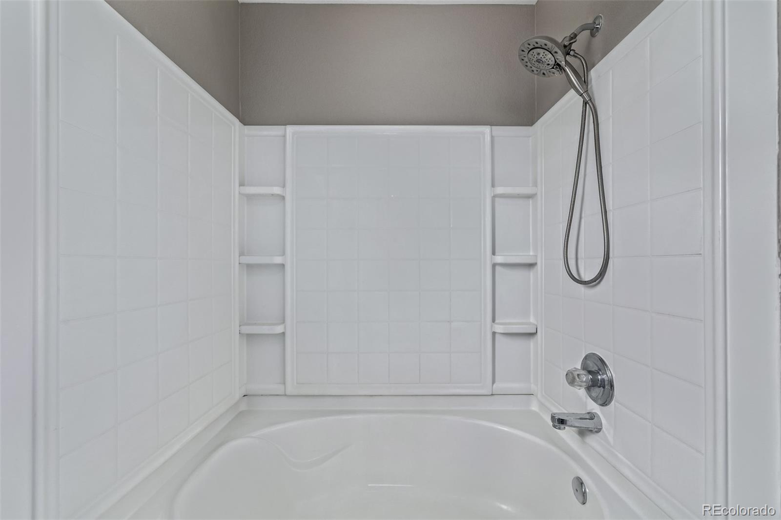 1273 N Heritage Avenue