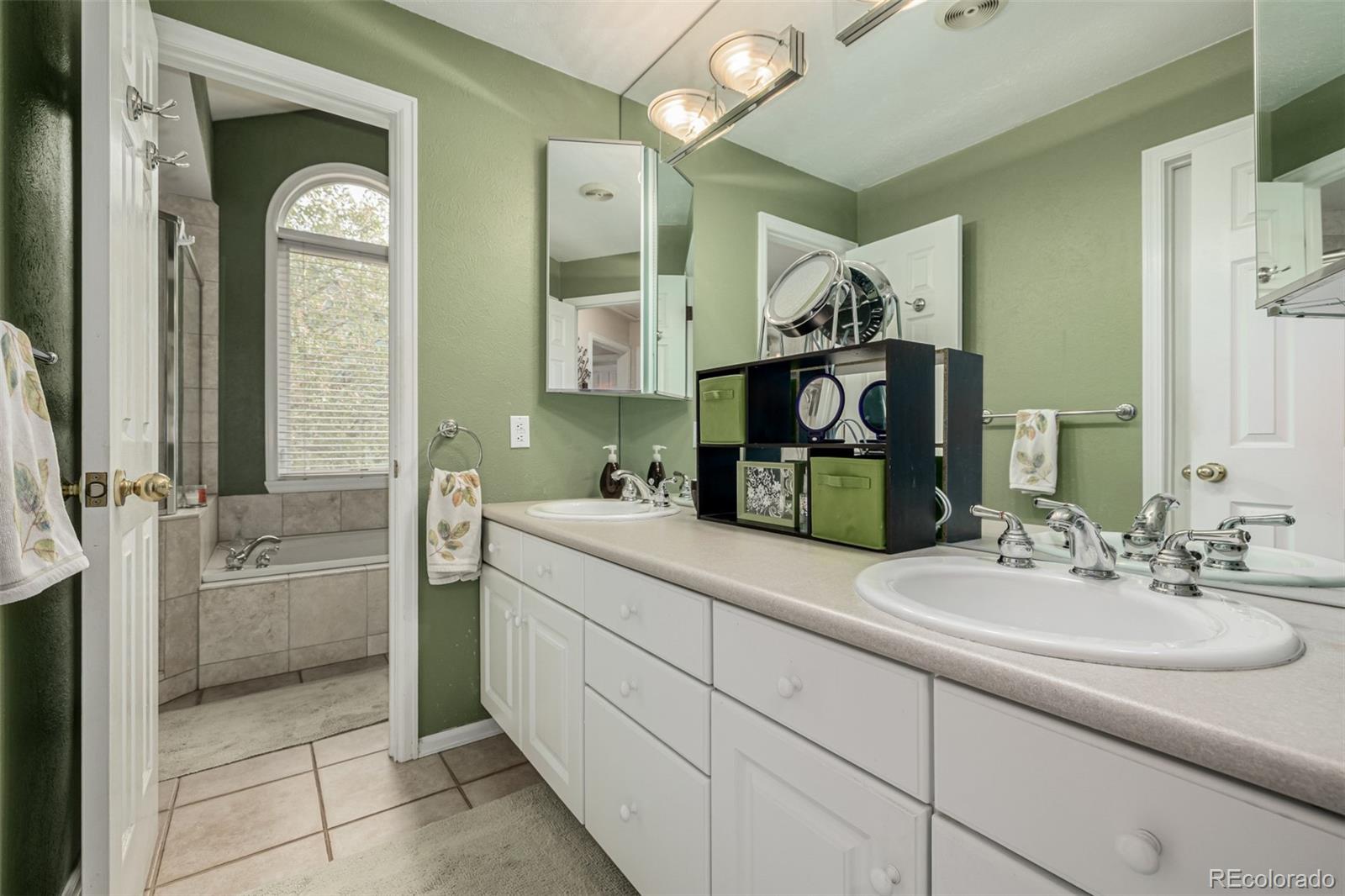 17633 E Temple Drive