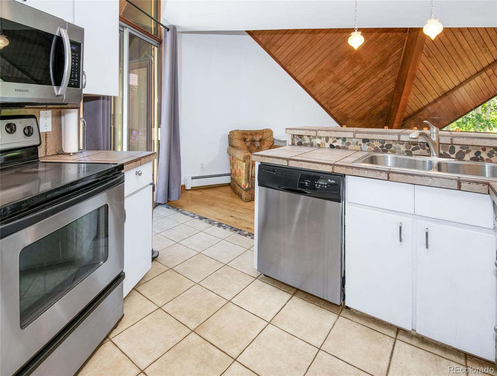 1400 Lions Ridge Loop Unit: A5