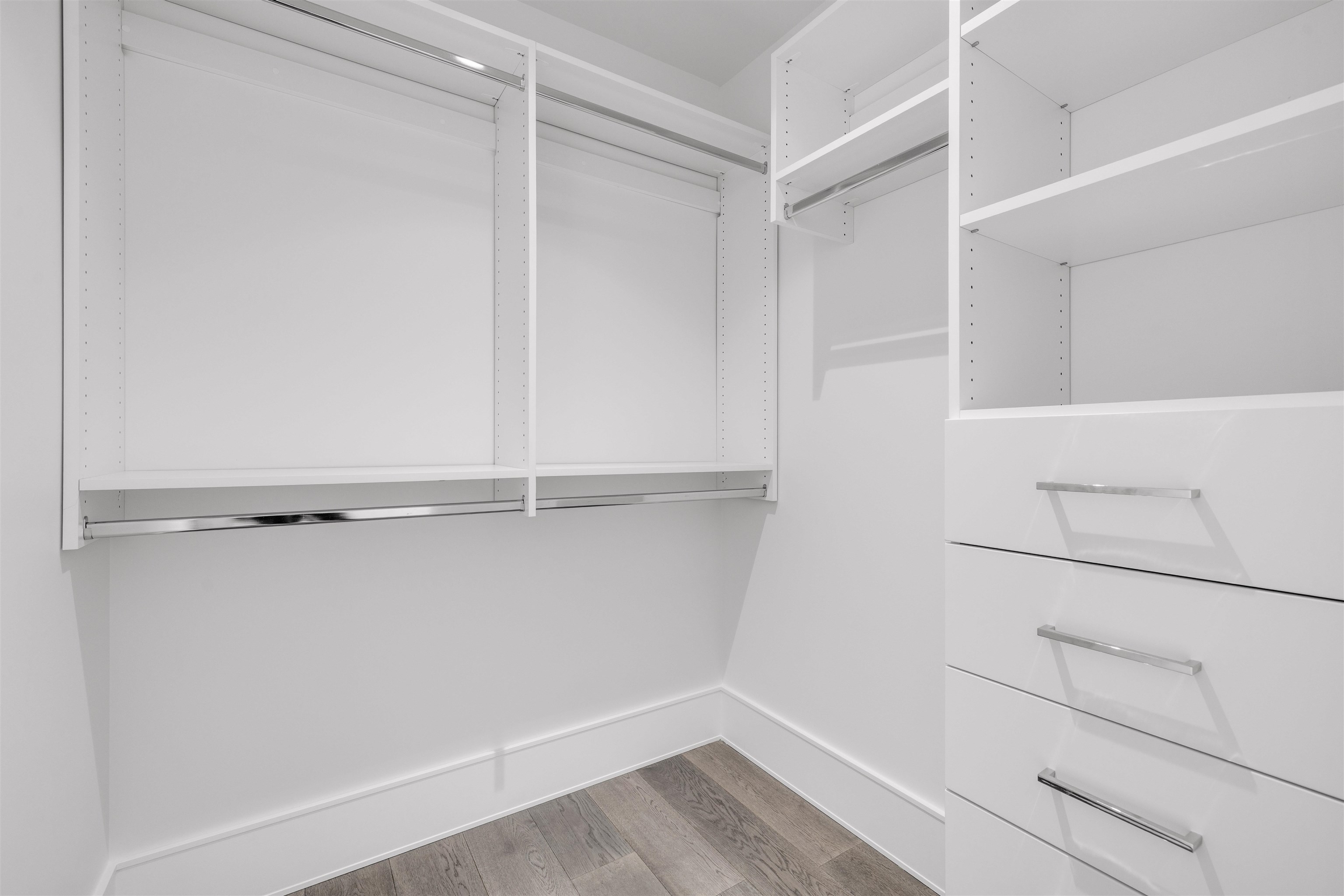 604 1501 FOSTER STREET Unit: 604