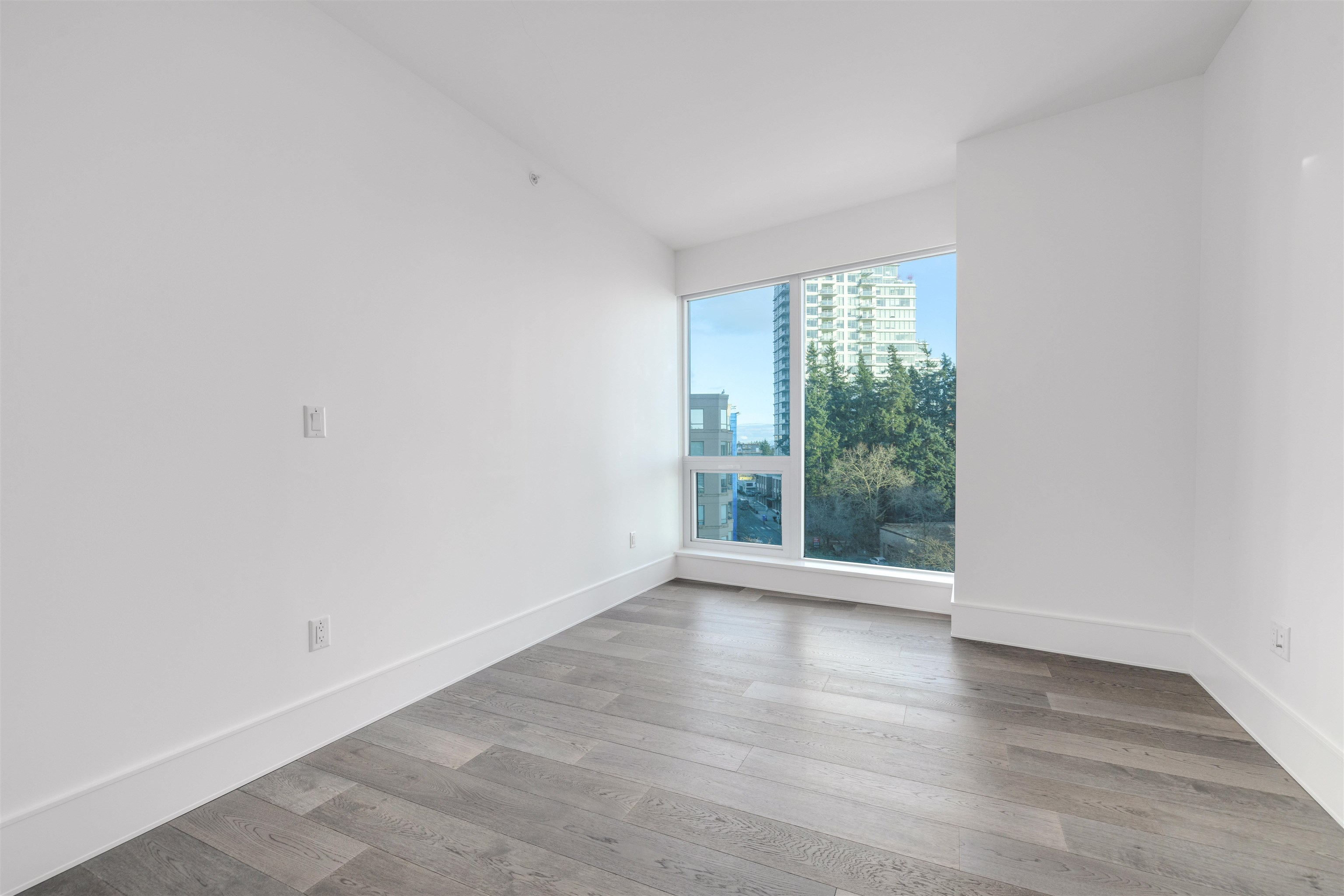 604 1501 FOSTER STREET Unit: 604