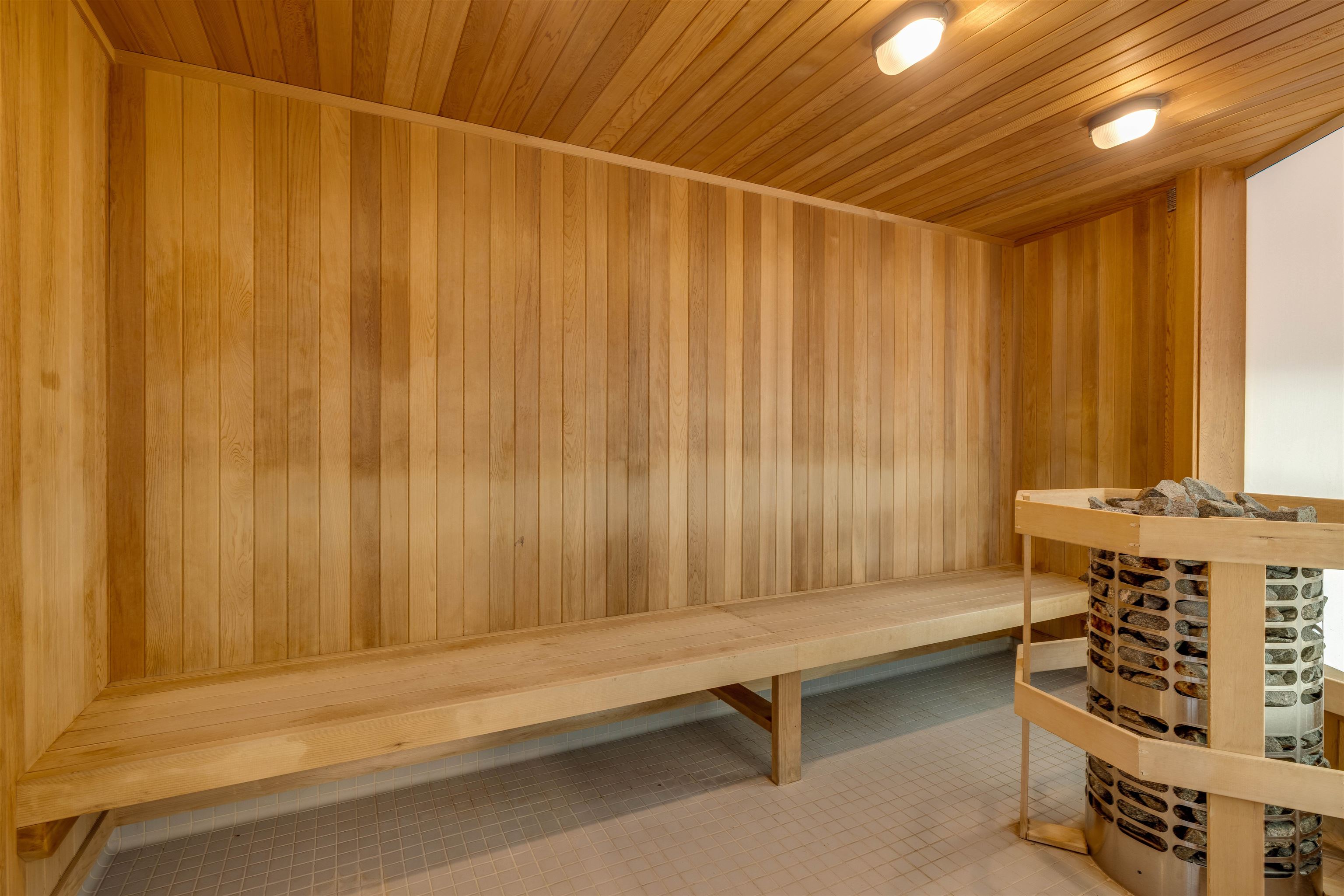 604 1501 FOSTER STREET Unit: 604