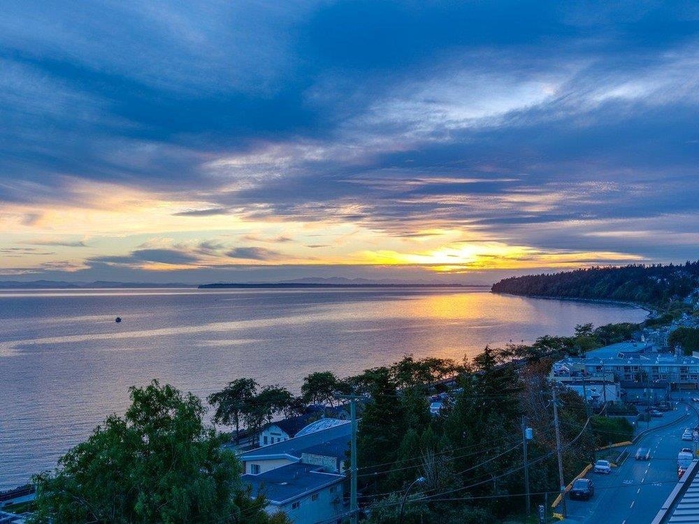 15061 VICTORIA AVENUE