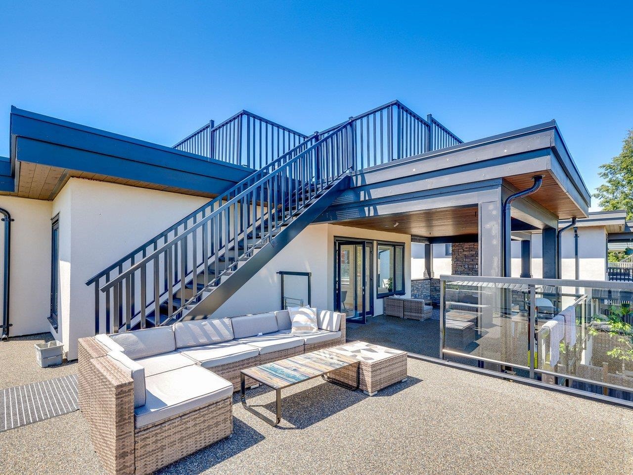1126 STEVENS STREET