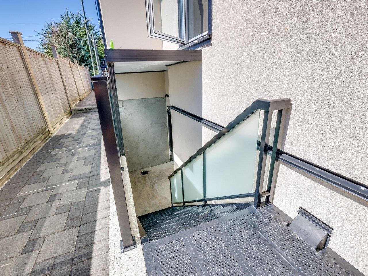 1126 STEVENS STREET