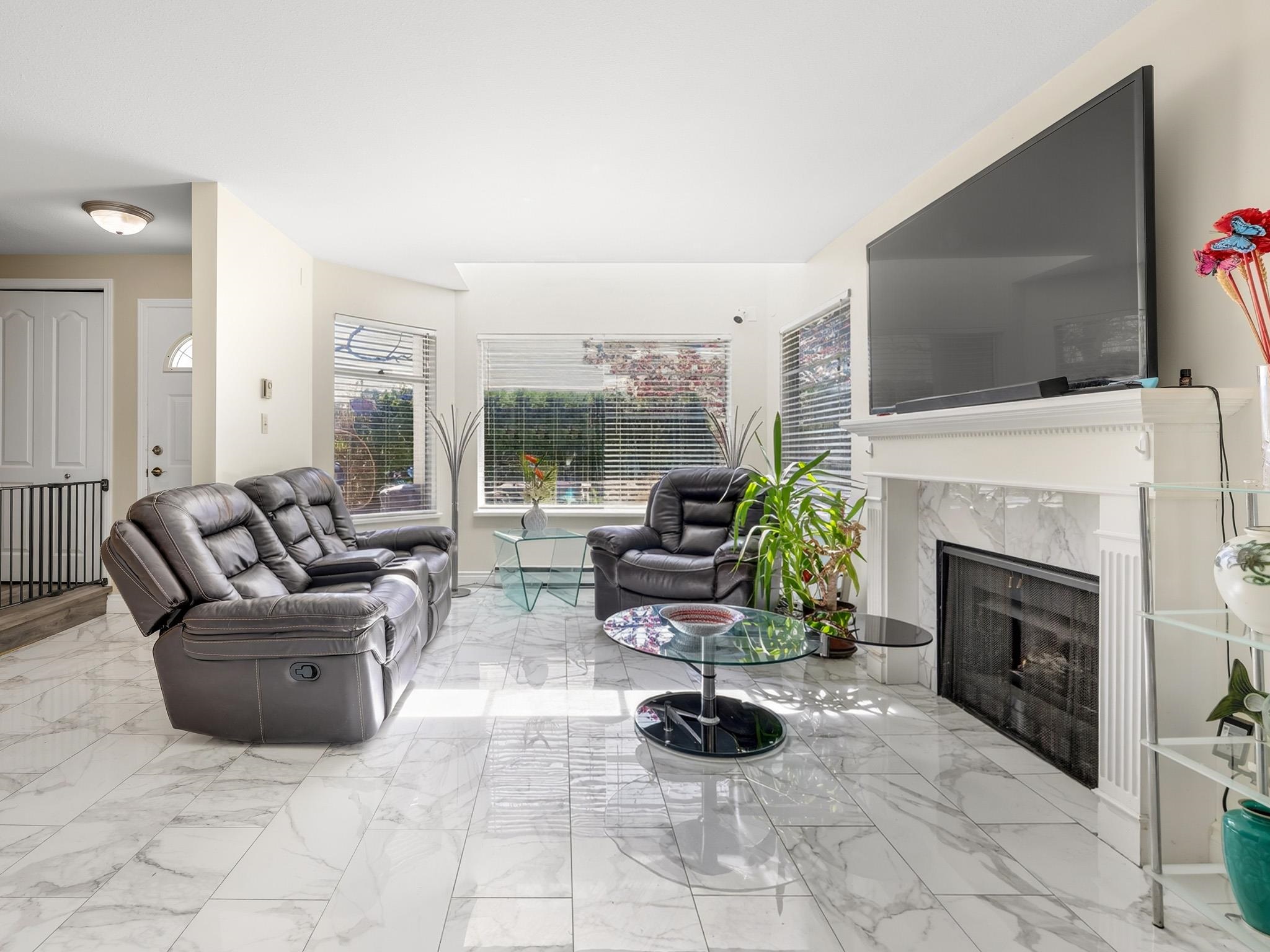 101 1225 MERKLIN STREET Unit: 101