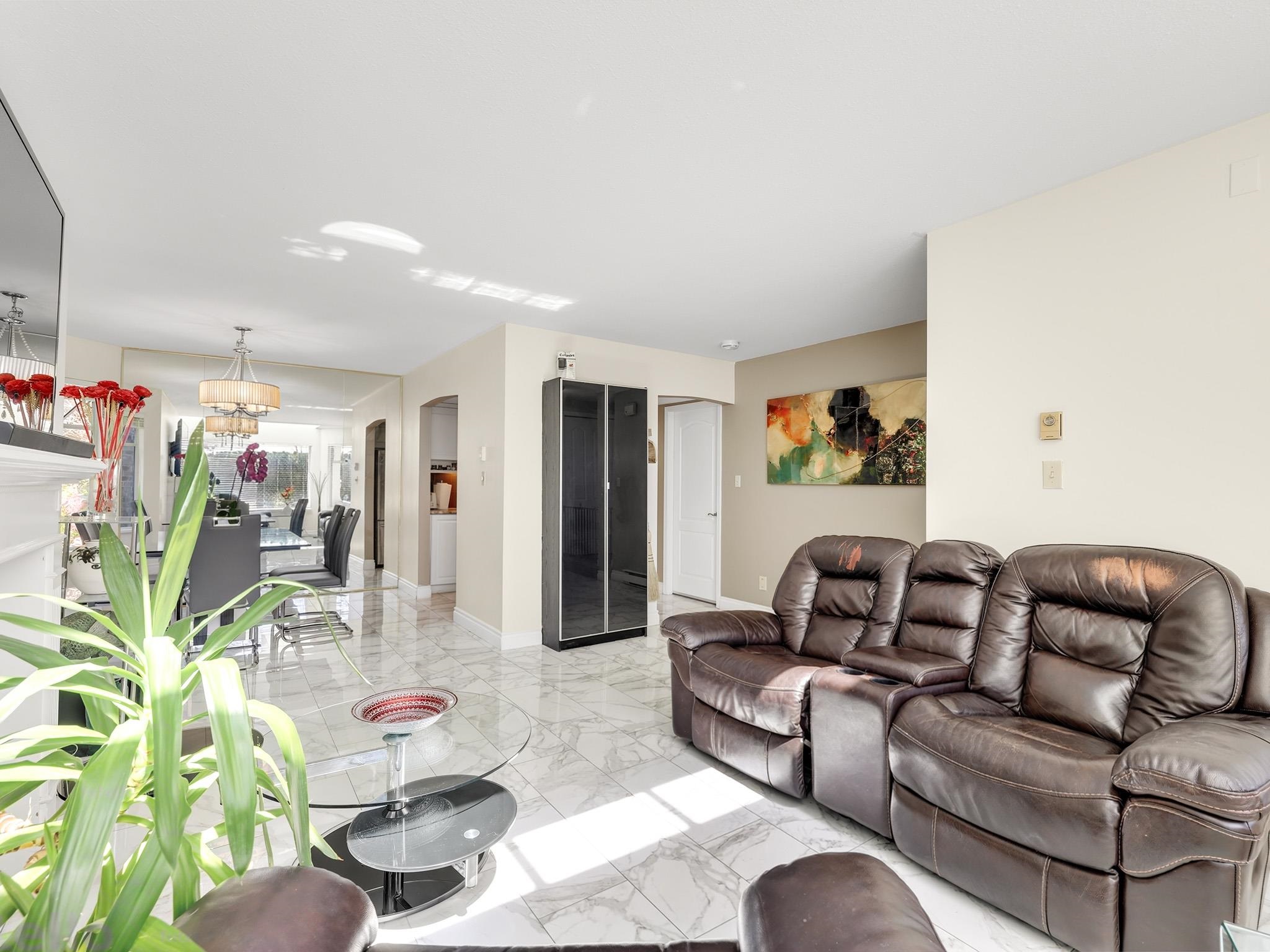 101 1225 MERKLIN STREET Unit: 101