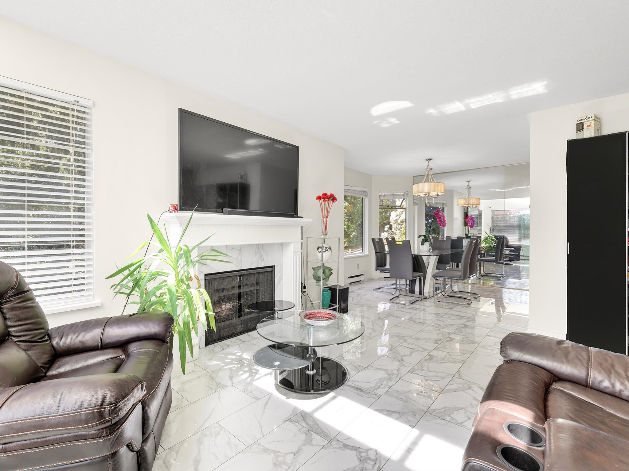 101 1225 MERKLIN STREET Unit: 101