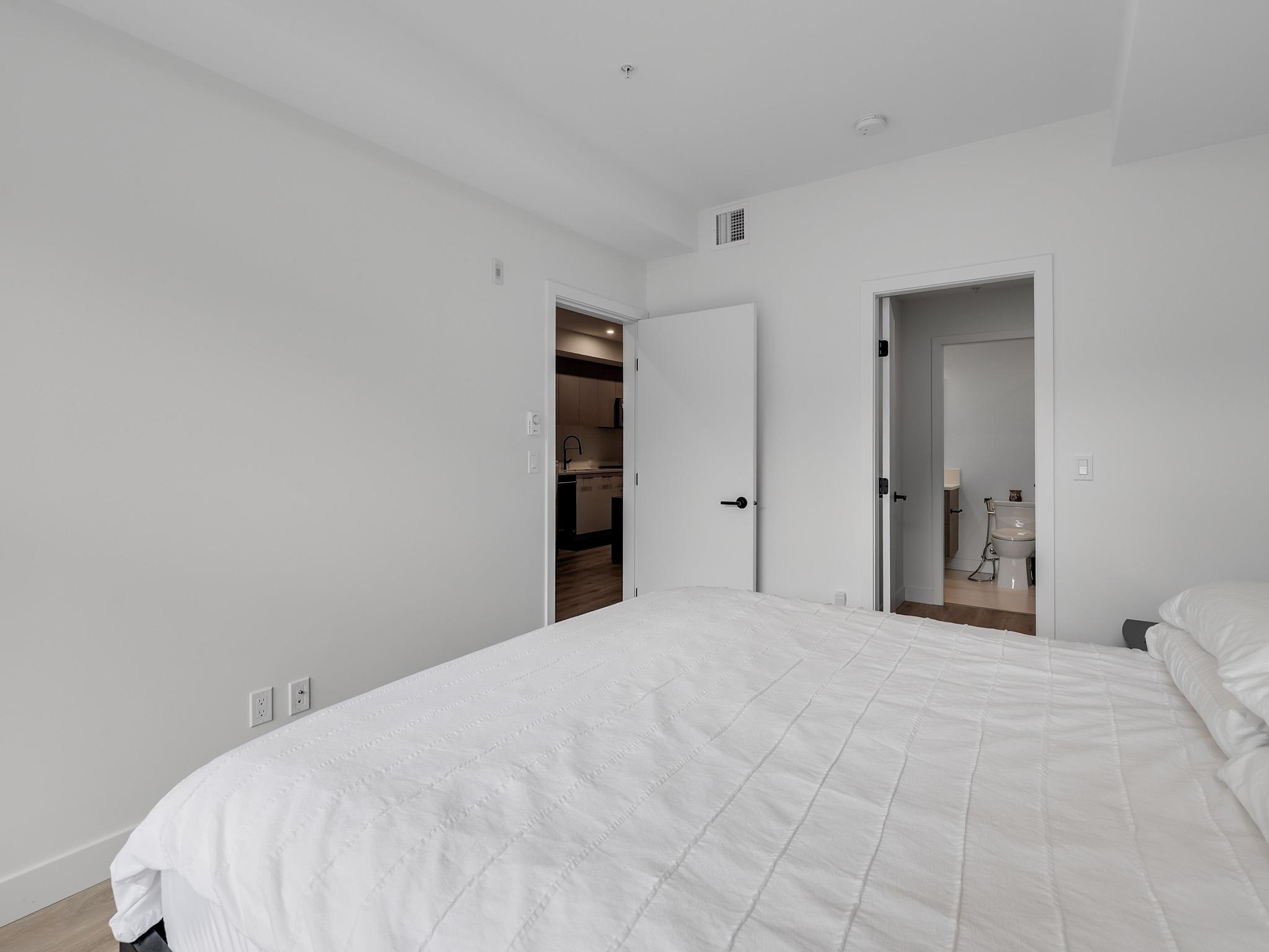 134 2635 KING GEORGE BOULEVARD Unit: 134