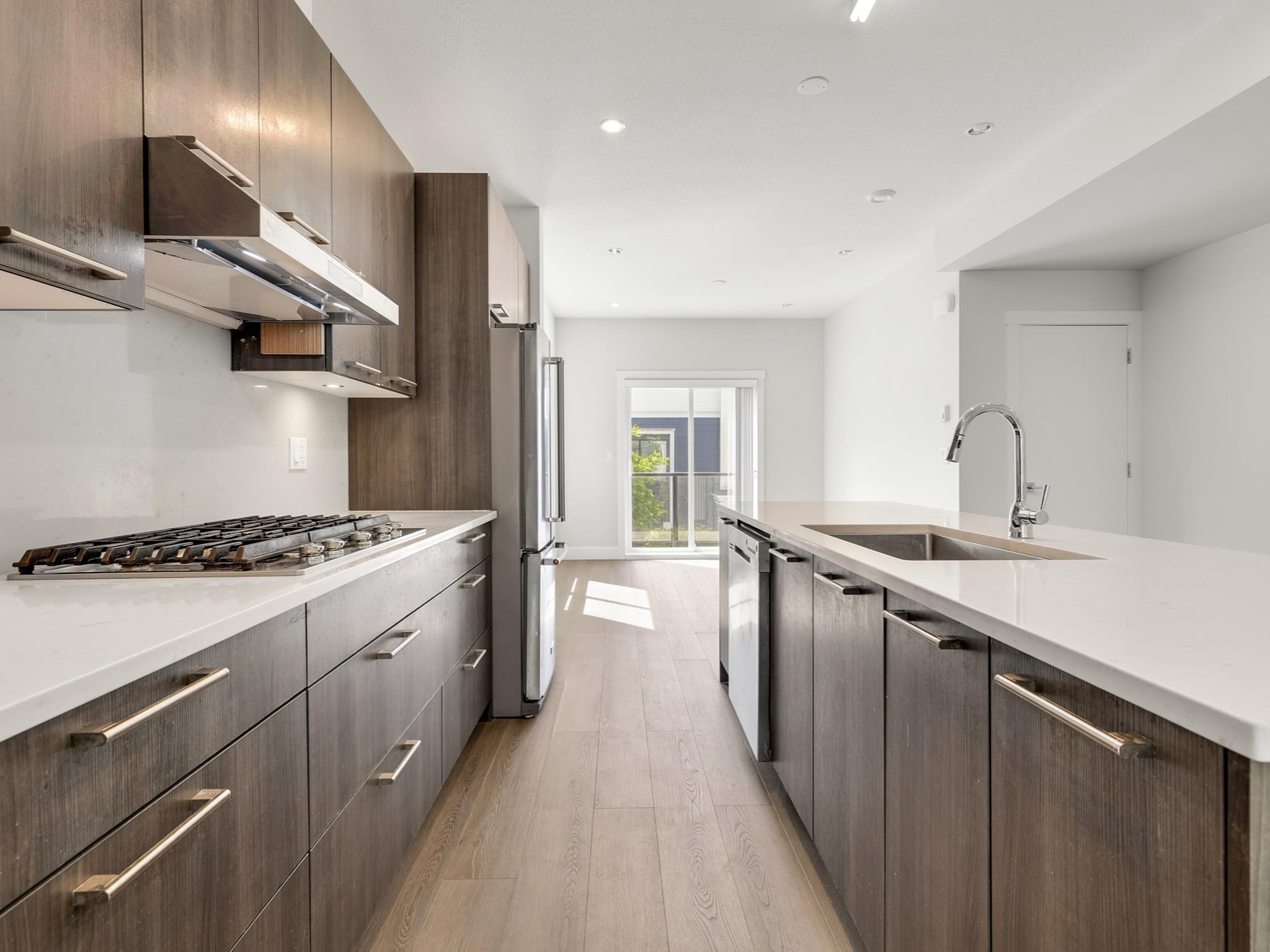 24 16337 23A AVENUE Unit: 24