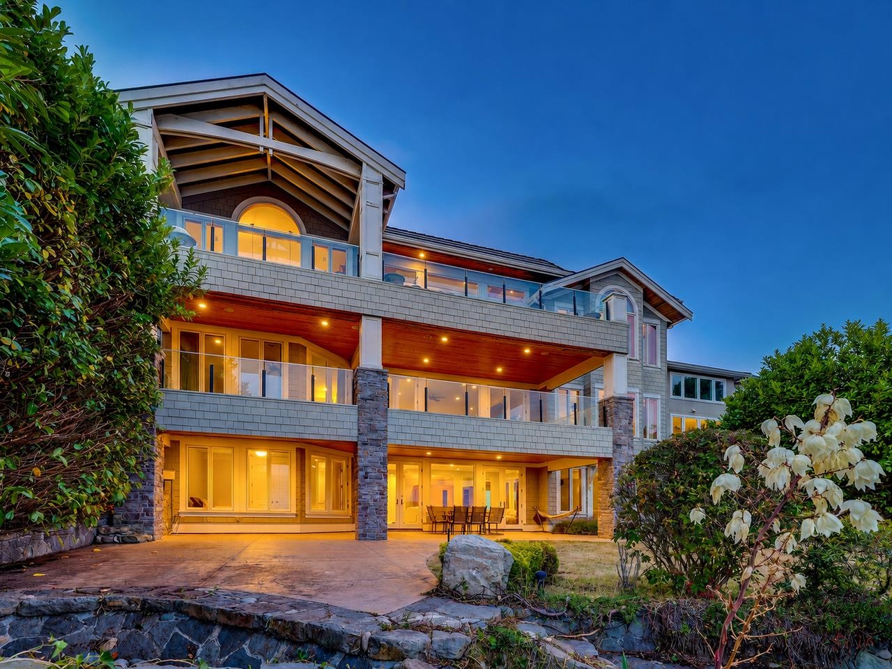14334 SUNSET DRIVE
