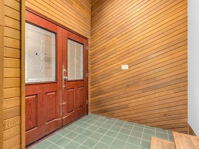 18208 21A AVENUE