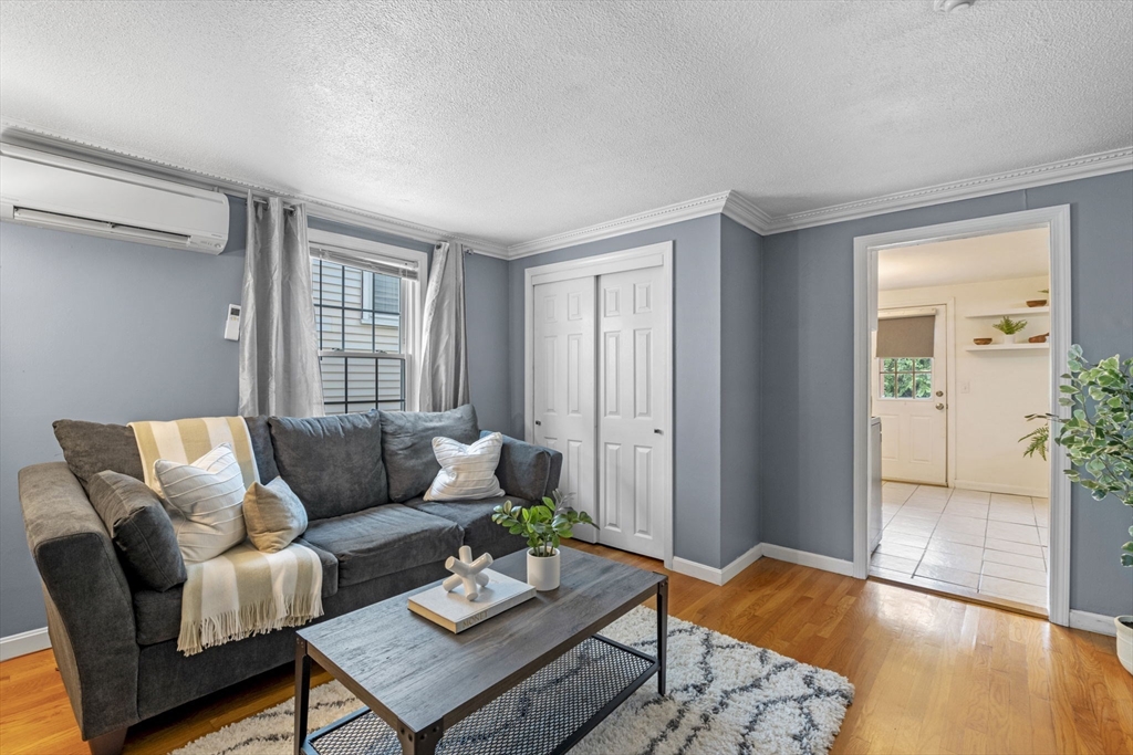 11 Columbia Rd # 5