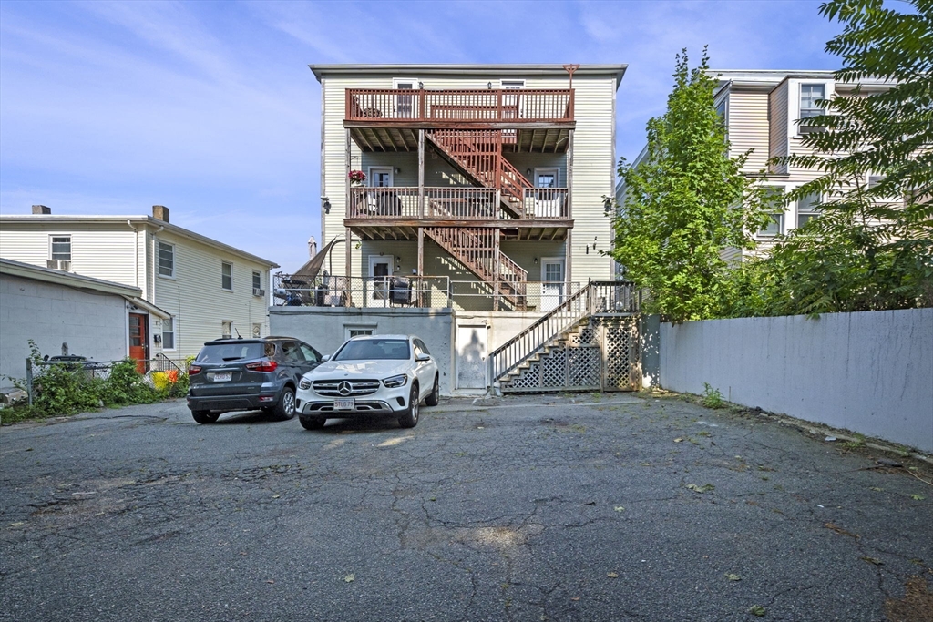 11 Columbia Rd # 5