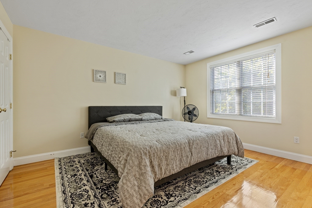 52 Packards Ln # 4