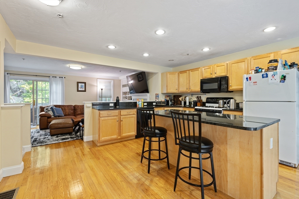 52 Packards Ln # 4
