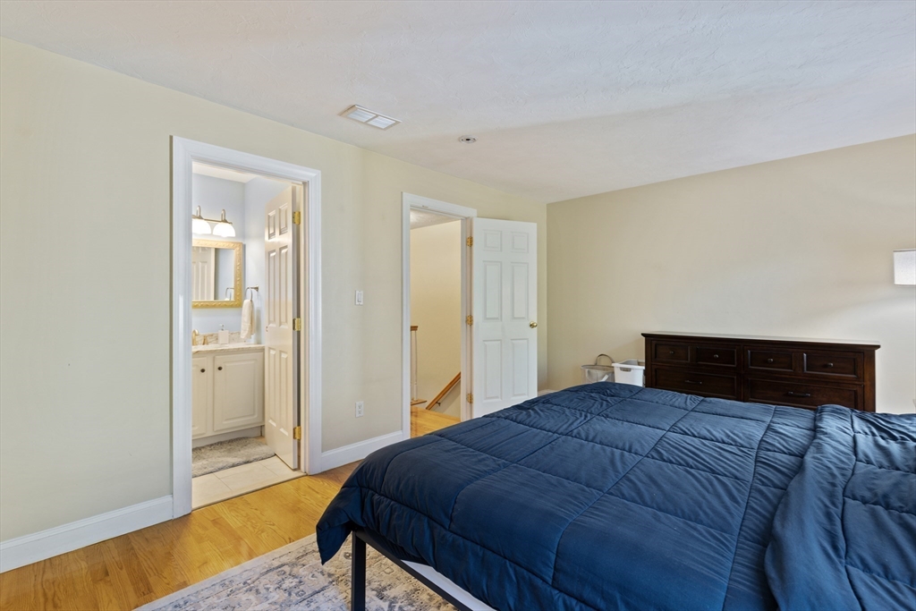 52 Packards Ln # 4