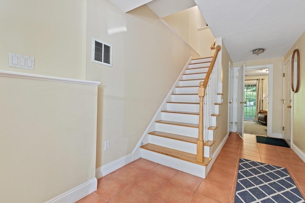 52 Packards Ln # 4