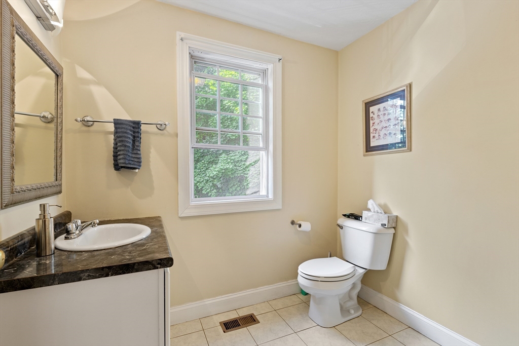 52 Packards Ln # 4