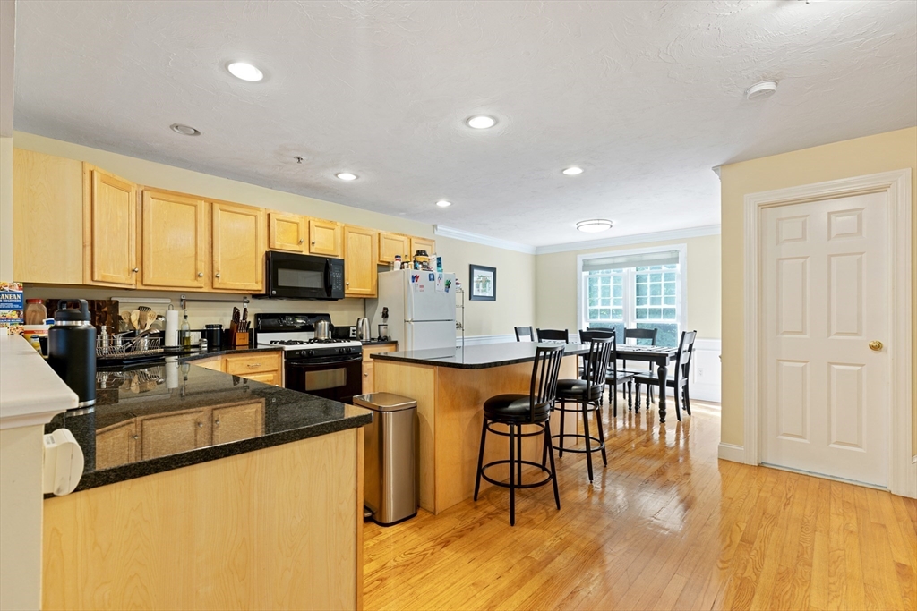 52 Packards Ln # 4