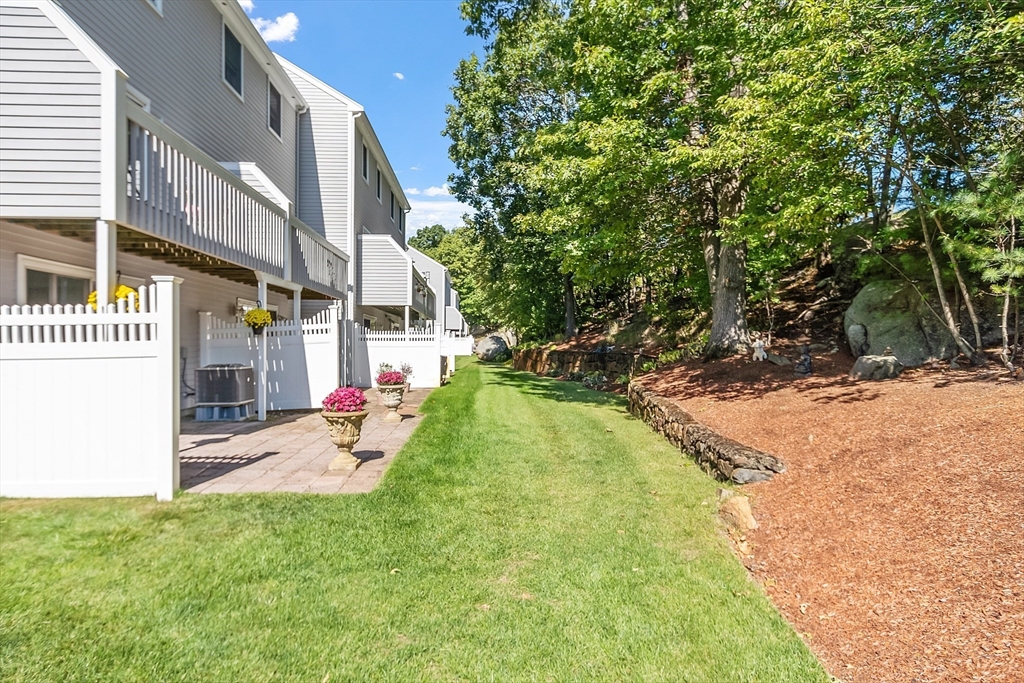 2 Lions Lane # 2