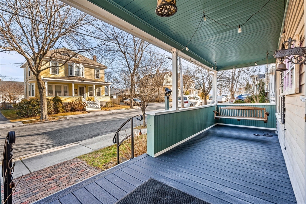 9 Larchmont Rd