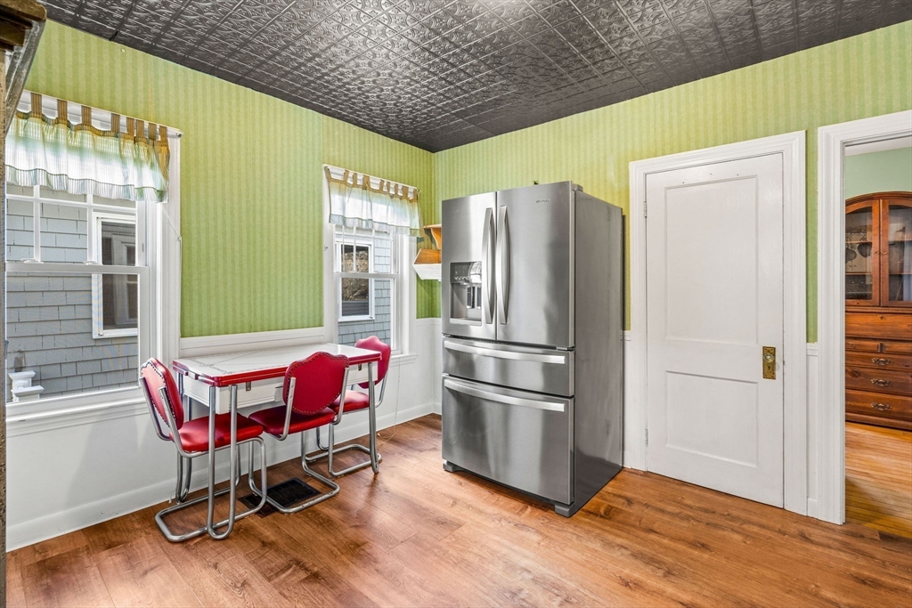 9 Larchmont Rd