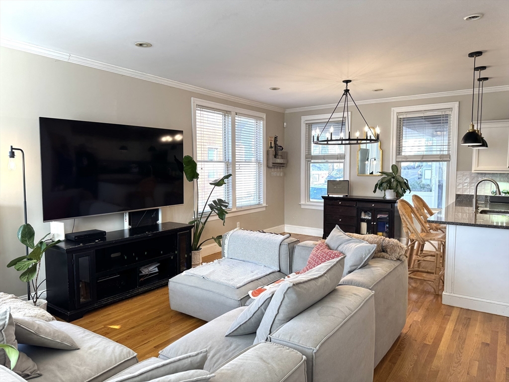 413 Main St # 1