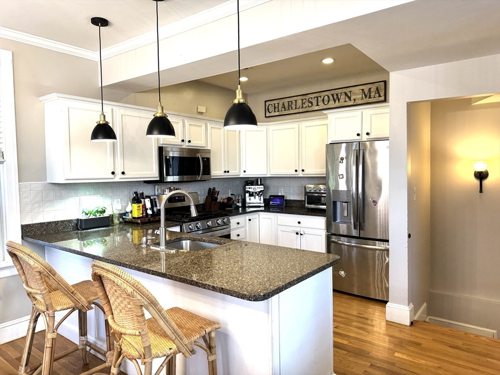 413 Main St # 1