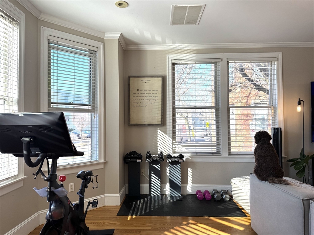 413 Main St # 1