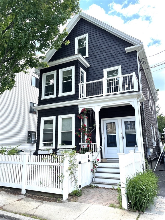 4 West St # 1