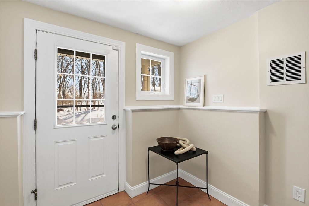 52 Packards Ln # 4