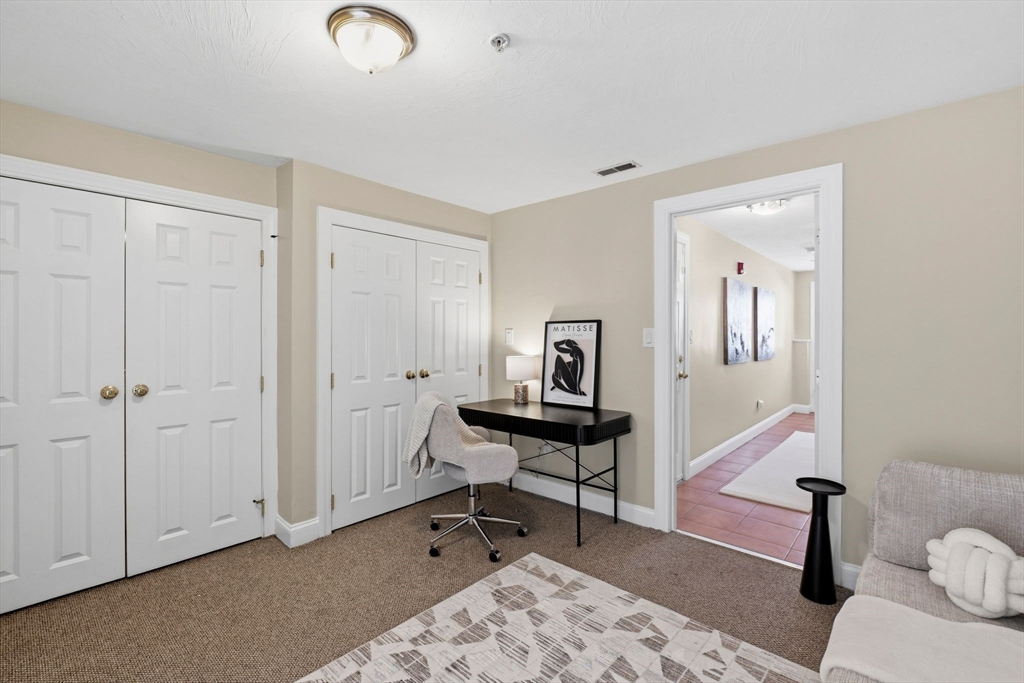 52 Packards Ln # 4