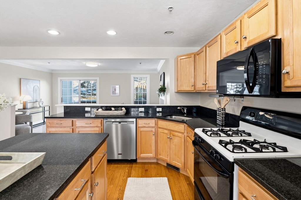 52 Packards Ln # 4