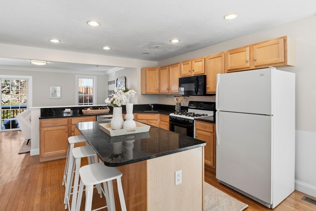 52 Packards Ln # 4