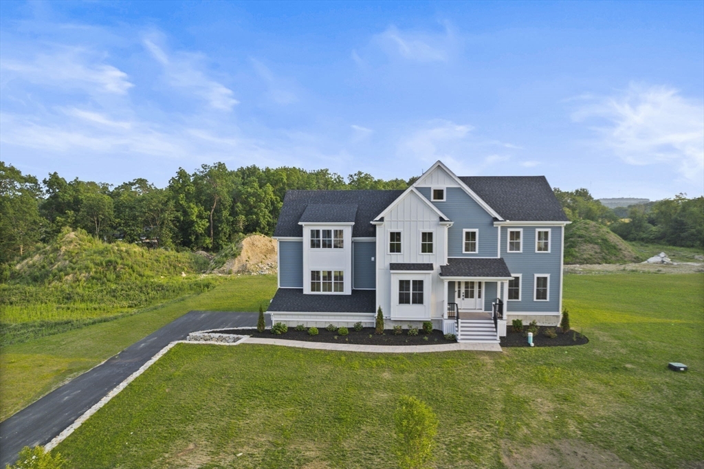 4 Weeping Willow Dr
