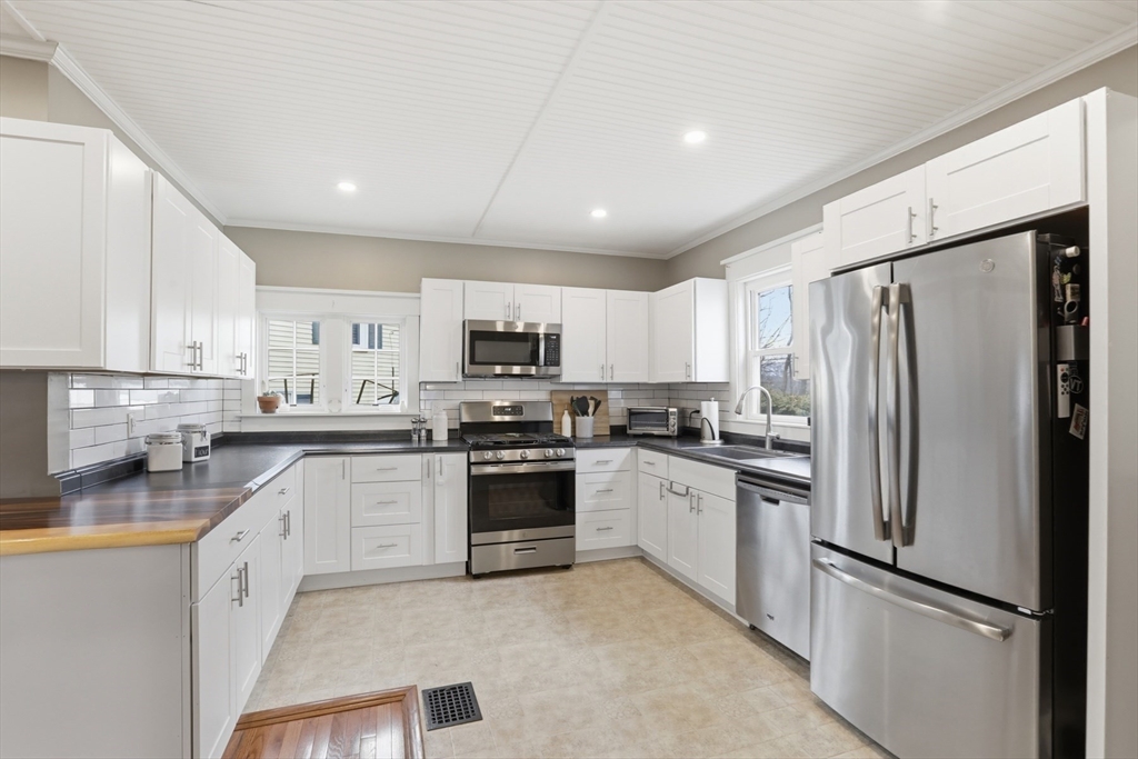 7 Sapphire Ave