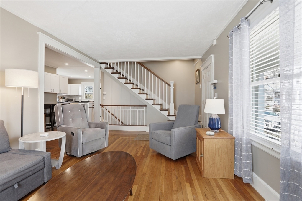 7 Sapphire Ave