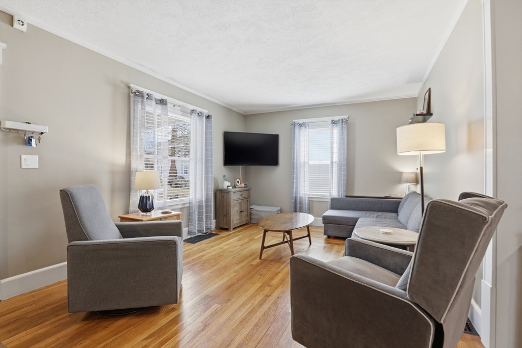 7 Sapphire Ave