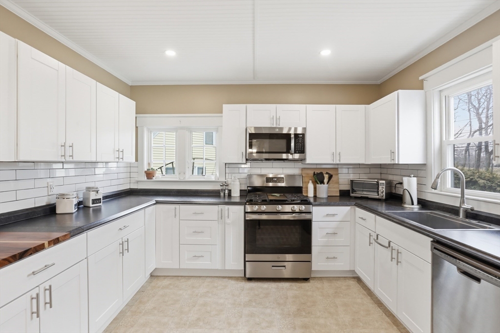 7 Sapphire Ave