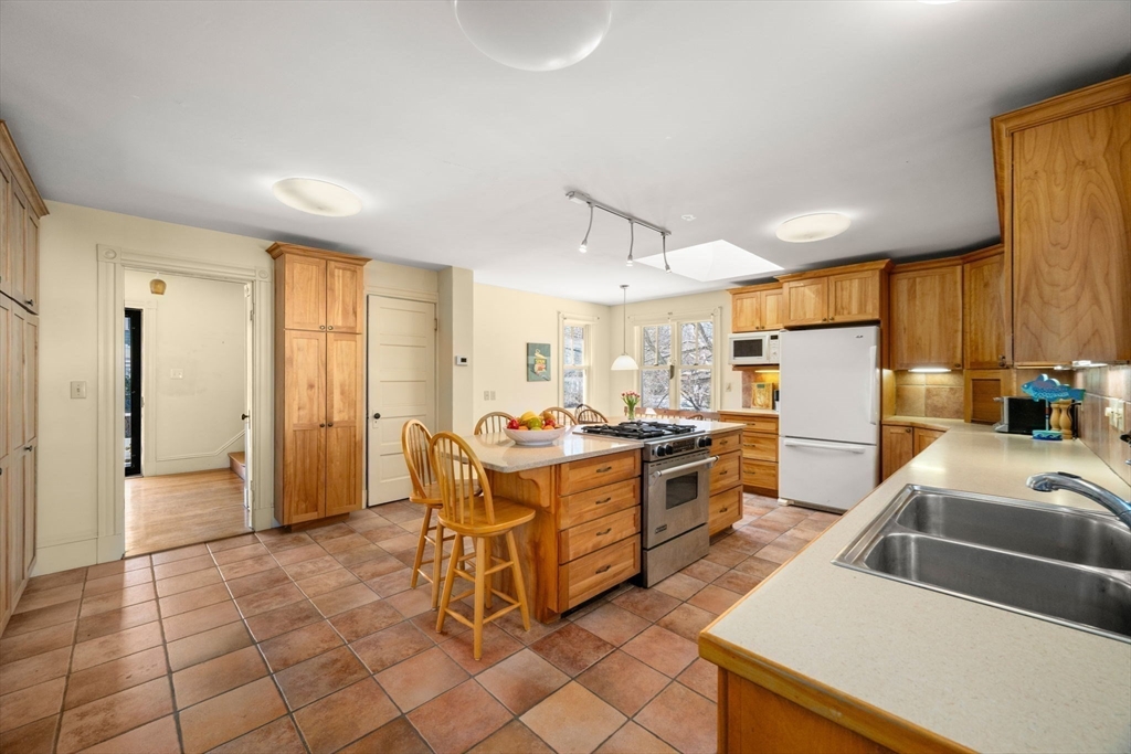 27 Evans Rd.